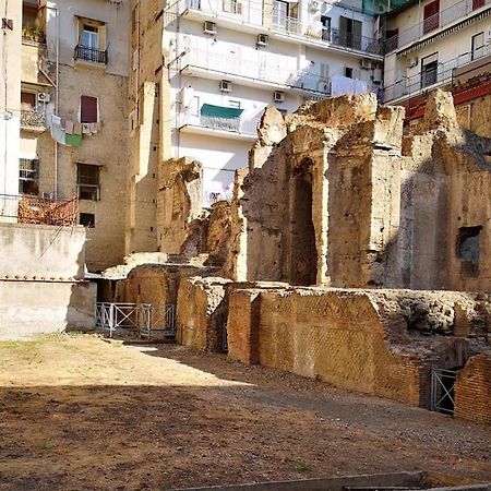 Апартаменты Il Tempio Dei Mannesi Неаполь Экстерьер фото